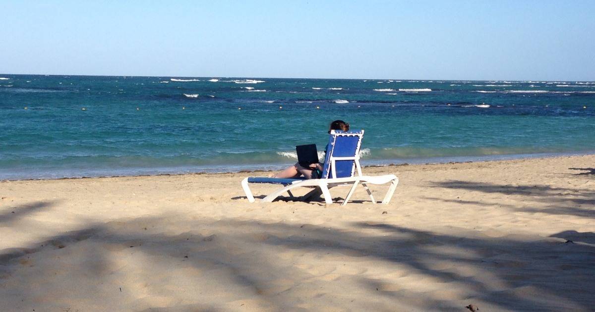 Earnings Digital Nomad Wannabe